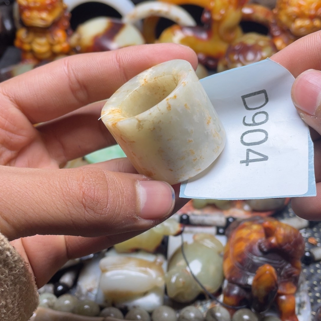 和田玉（糖玉）挂件未镶嵌