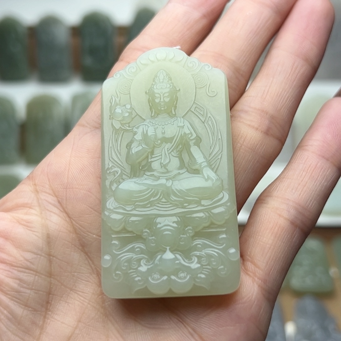 和田玉未镶嵌颈饰