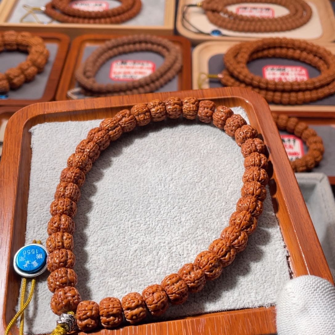 金刚菩提吊坠梅花手持12