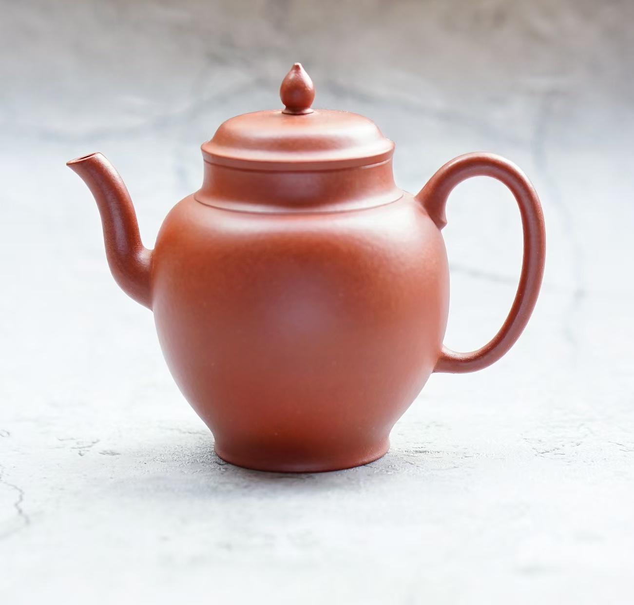 纯手工 中青辈实力派工手 原矿小红泥 宫灯壶220cc