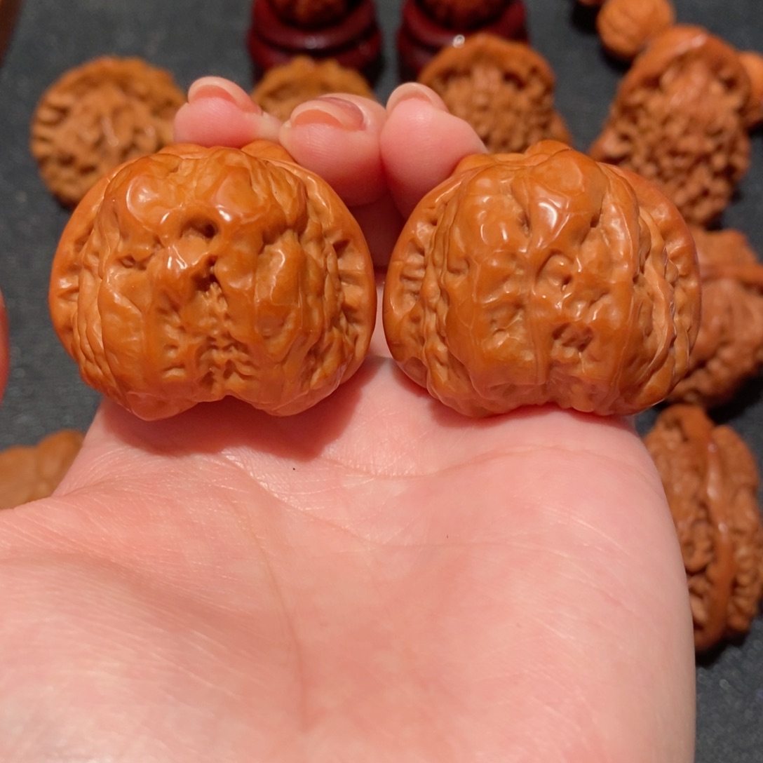 文玩核桃吊坠蛤蟆头