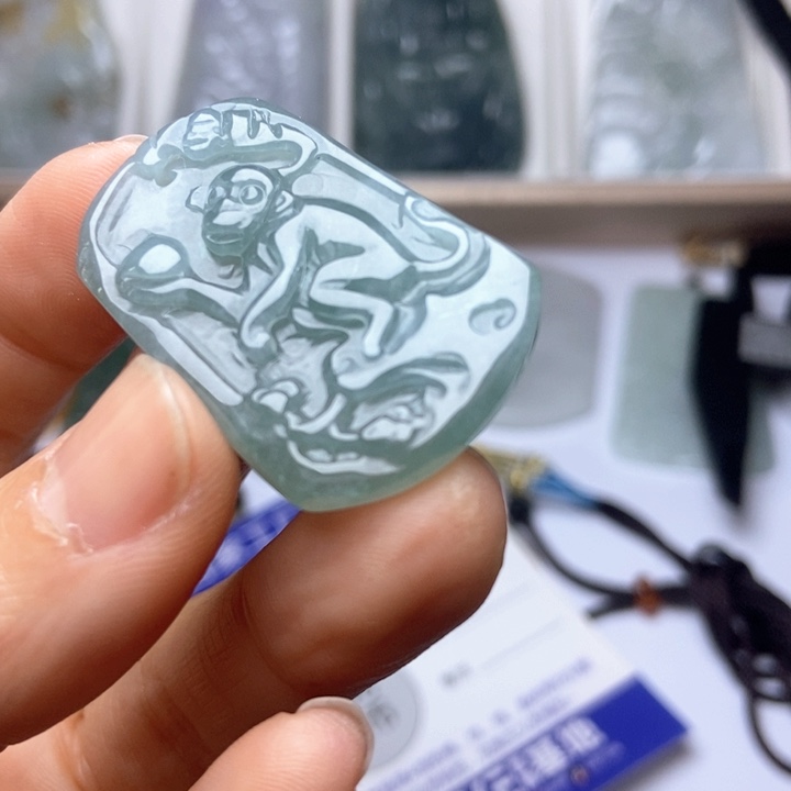 翡翠未镶嵌挂件翡翠