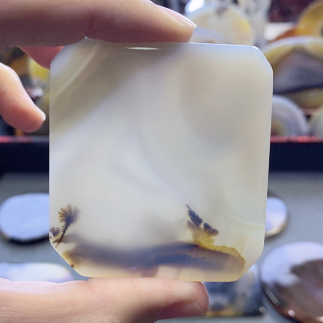 玛瑙/玉髓颈饰未镶嵌