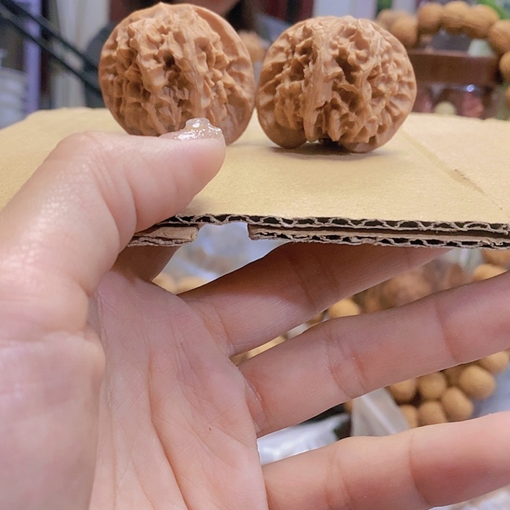 【闪购商品】文玩核桃把件42蜡皮刀子