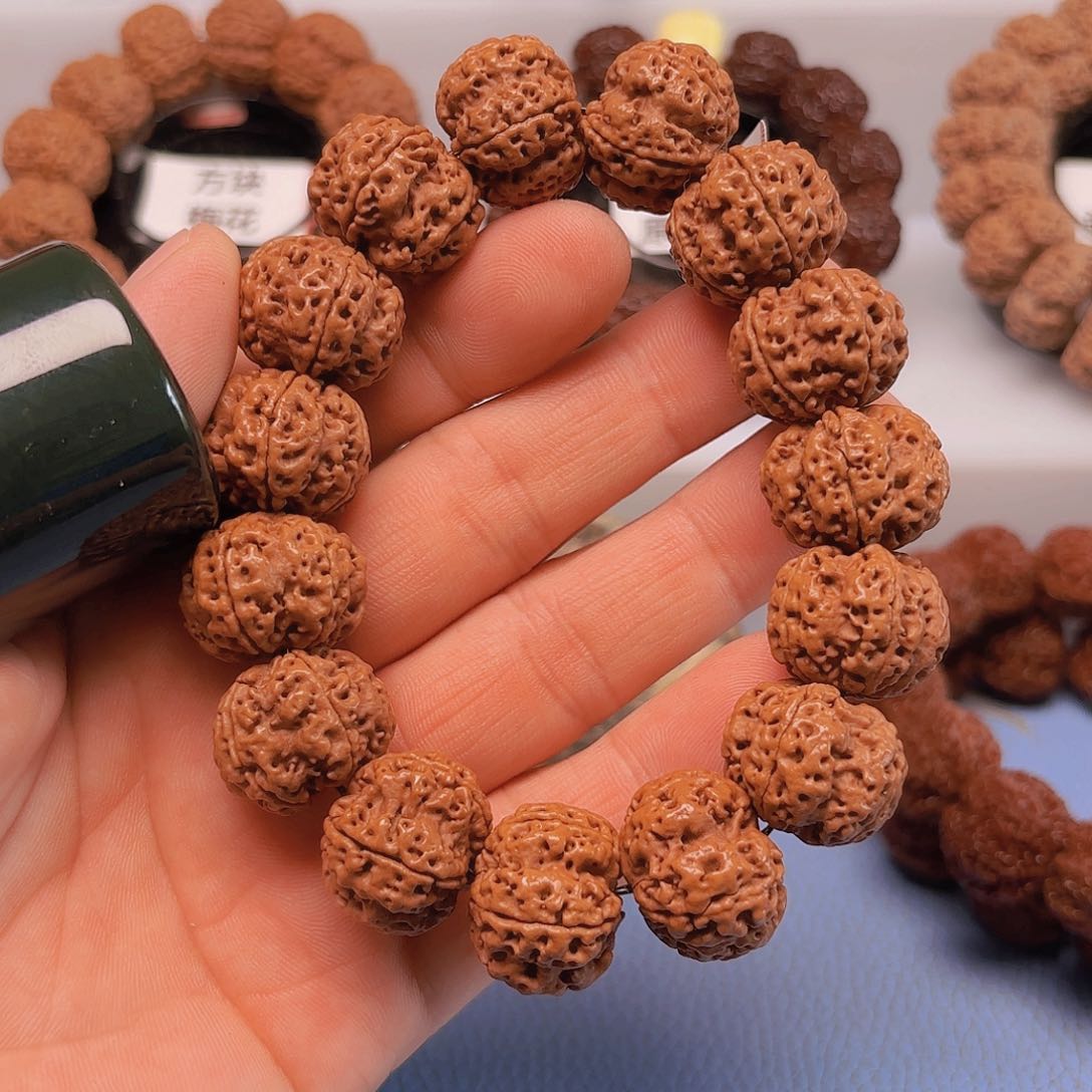 金刚菩提手串502/22mm帝王花