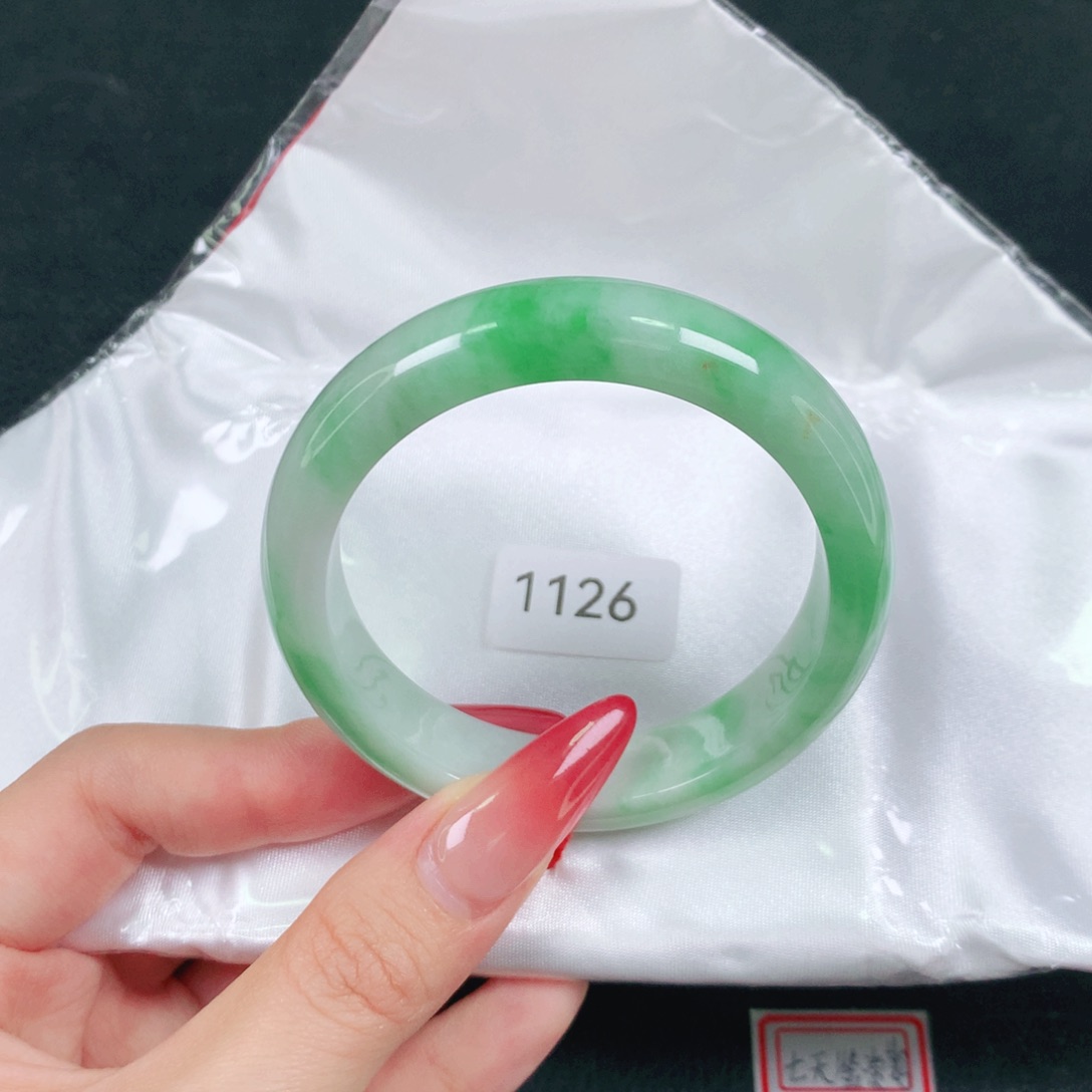 翡翠未镶嵌手镯天然翡翠手镯04