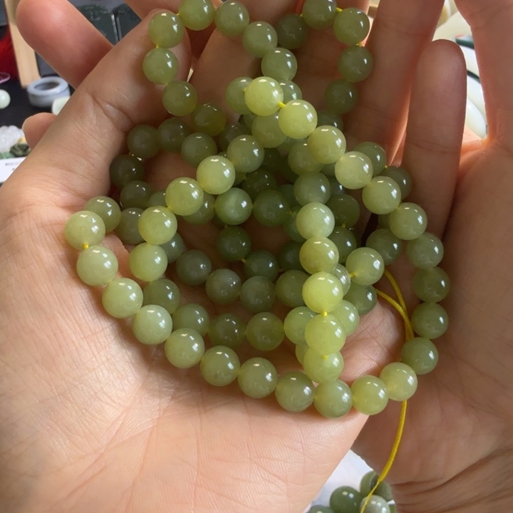 萍***安和田玉未镶嵌手链