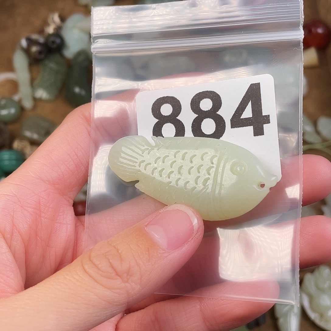 和田玉（糖玉）未镶嵌颈饰