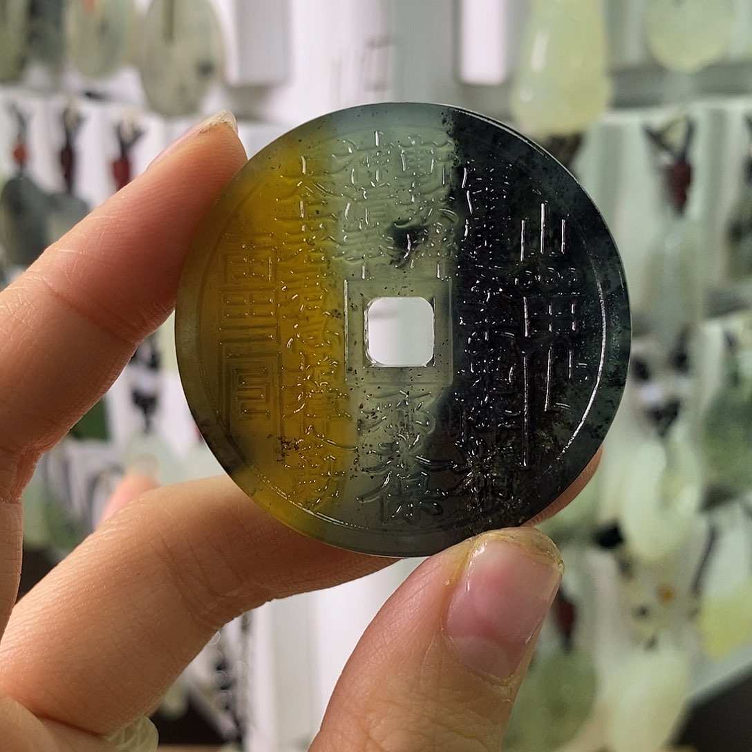 蛇纹石玉颈饰未镶嵌W****e95