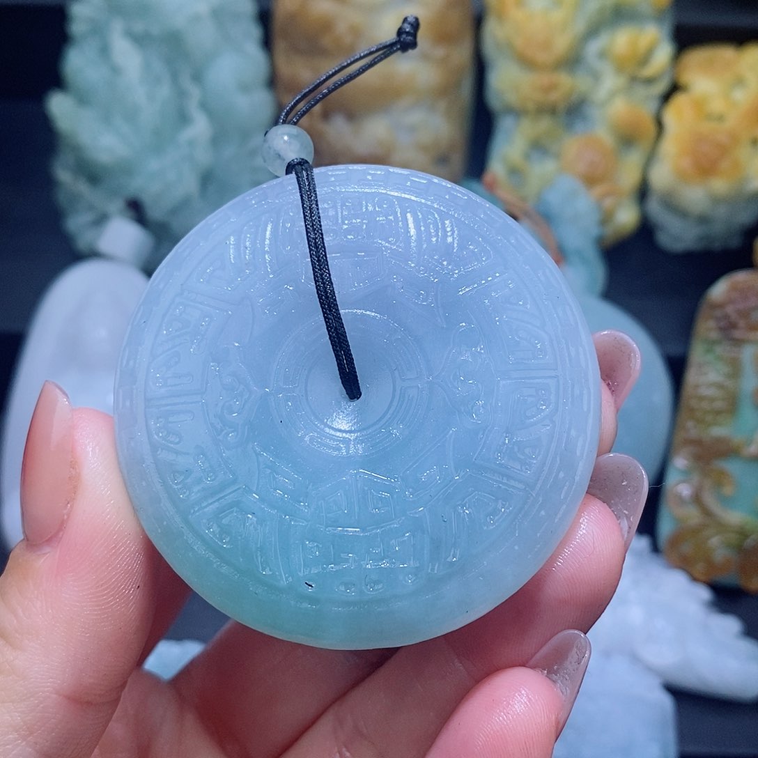 定制翡翠未镶嵌钱*欣翡翠