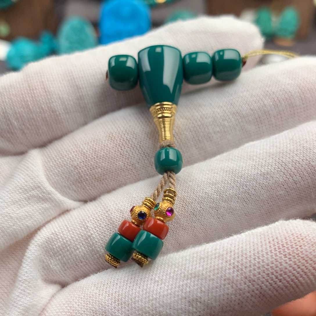 绿松石18K金镶嵌绿松石7mm