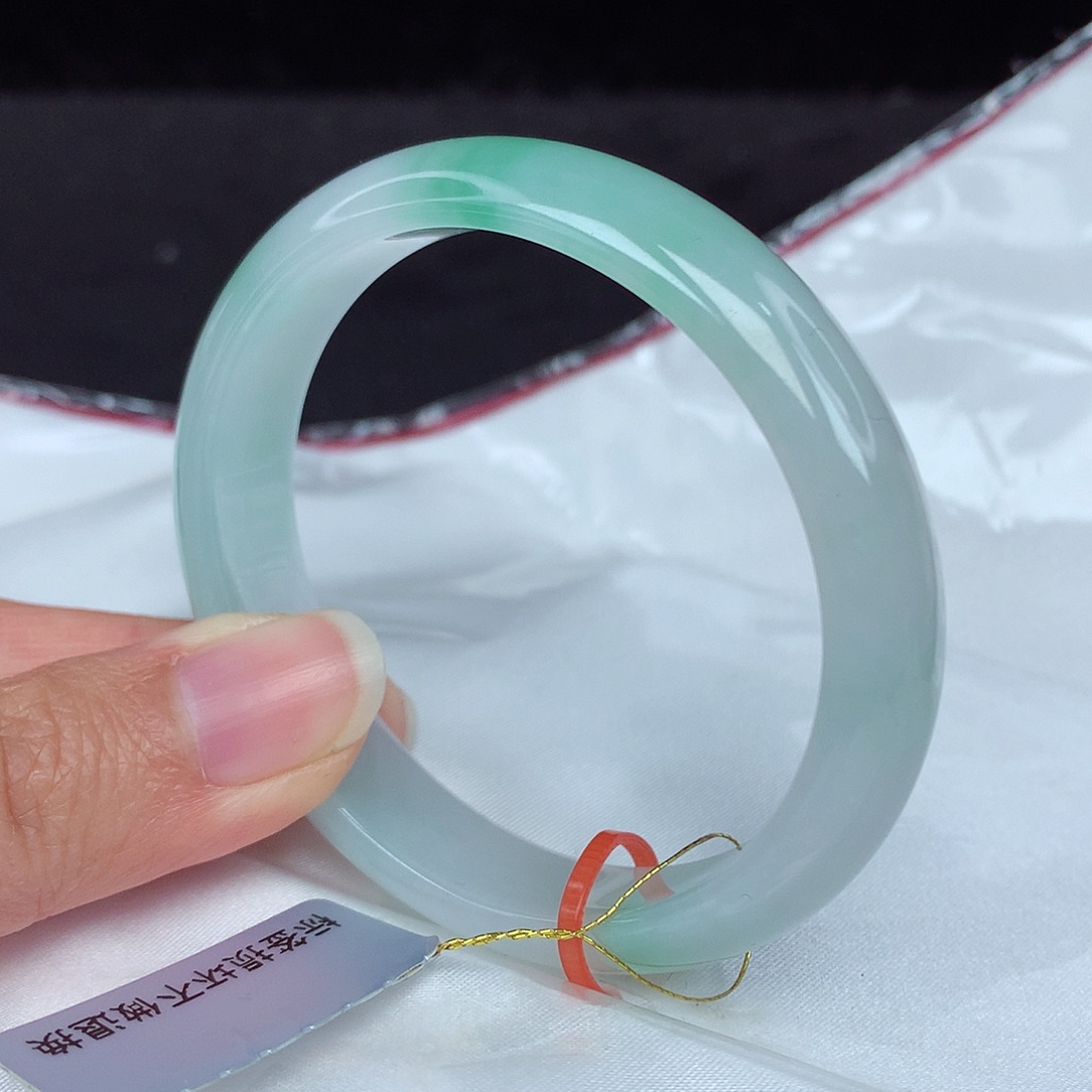 翡翠手镯未镶嵌54圈3920贵妃