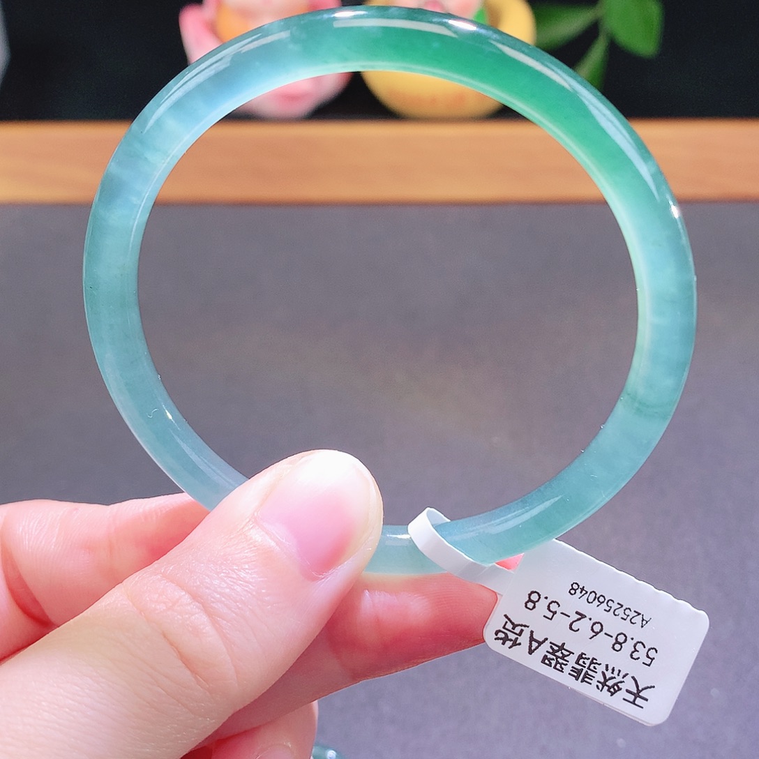 翡翠未镶嵌手镯天然翡翠