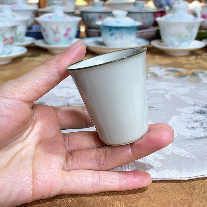 【闪购商品】瓷片草木灰品茗杯哈哈哈哈