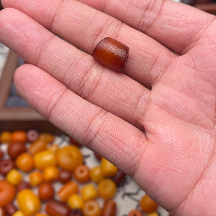 梦***梵琥珀未镶嵌裸石蜜蜡马蹄