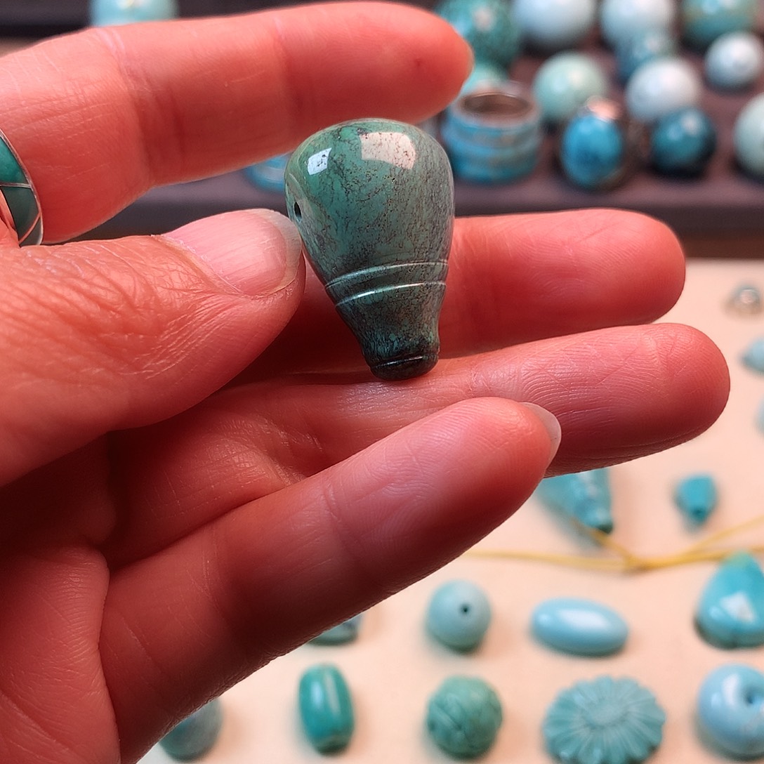 绿松石配饰未镶嵌