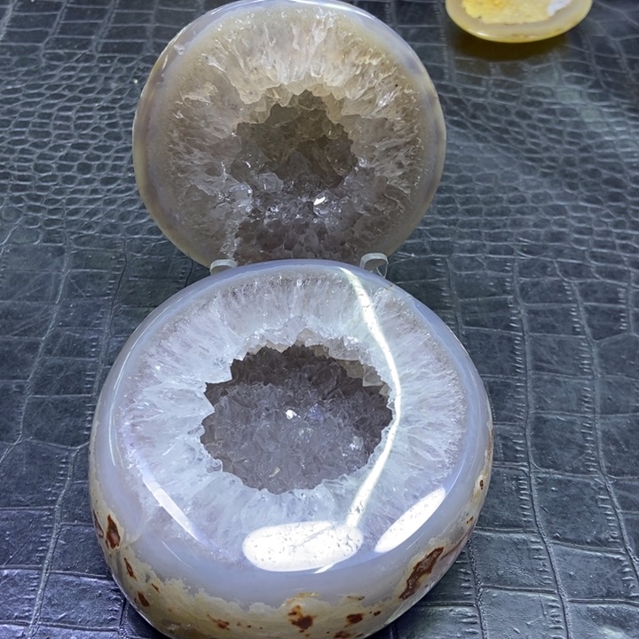 水晶聚宝盆未镶嵌