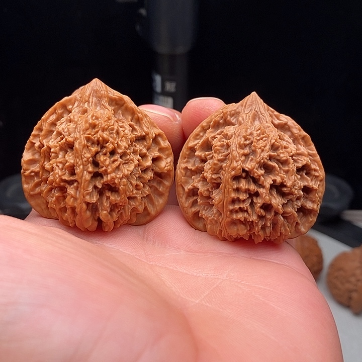 把件文玩核桃44尺满天星