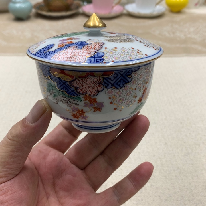 瓷片这不叫自己叔叔阿姨