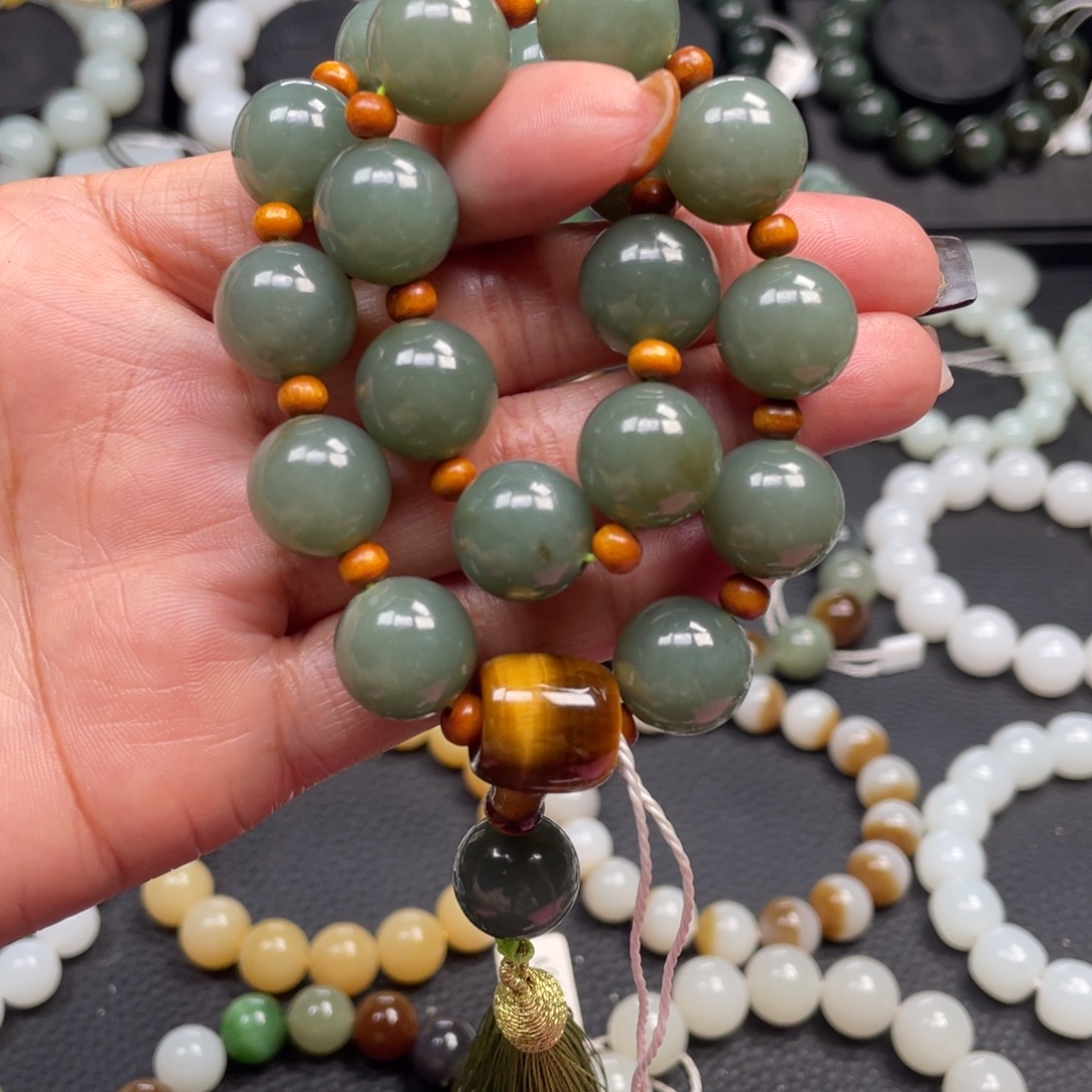 和田玉未镶嵌手链