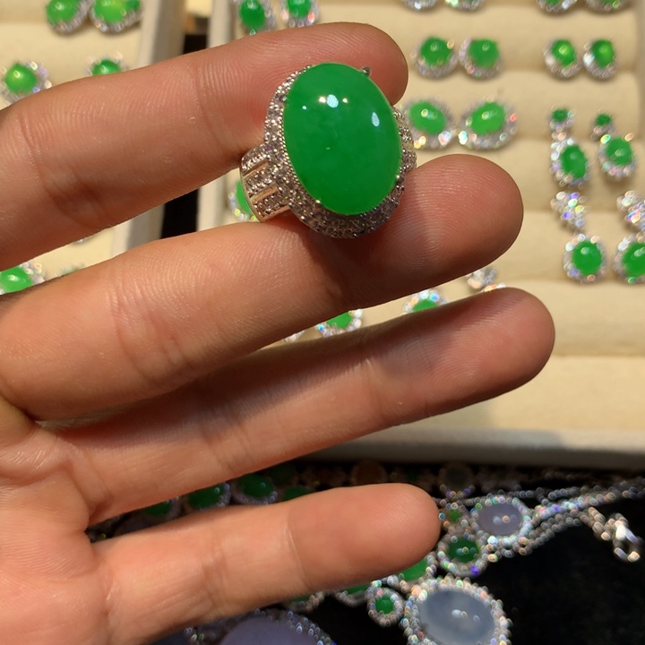 p***_翡翠未镶嵌戒指翡翠戒指