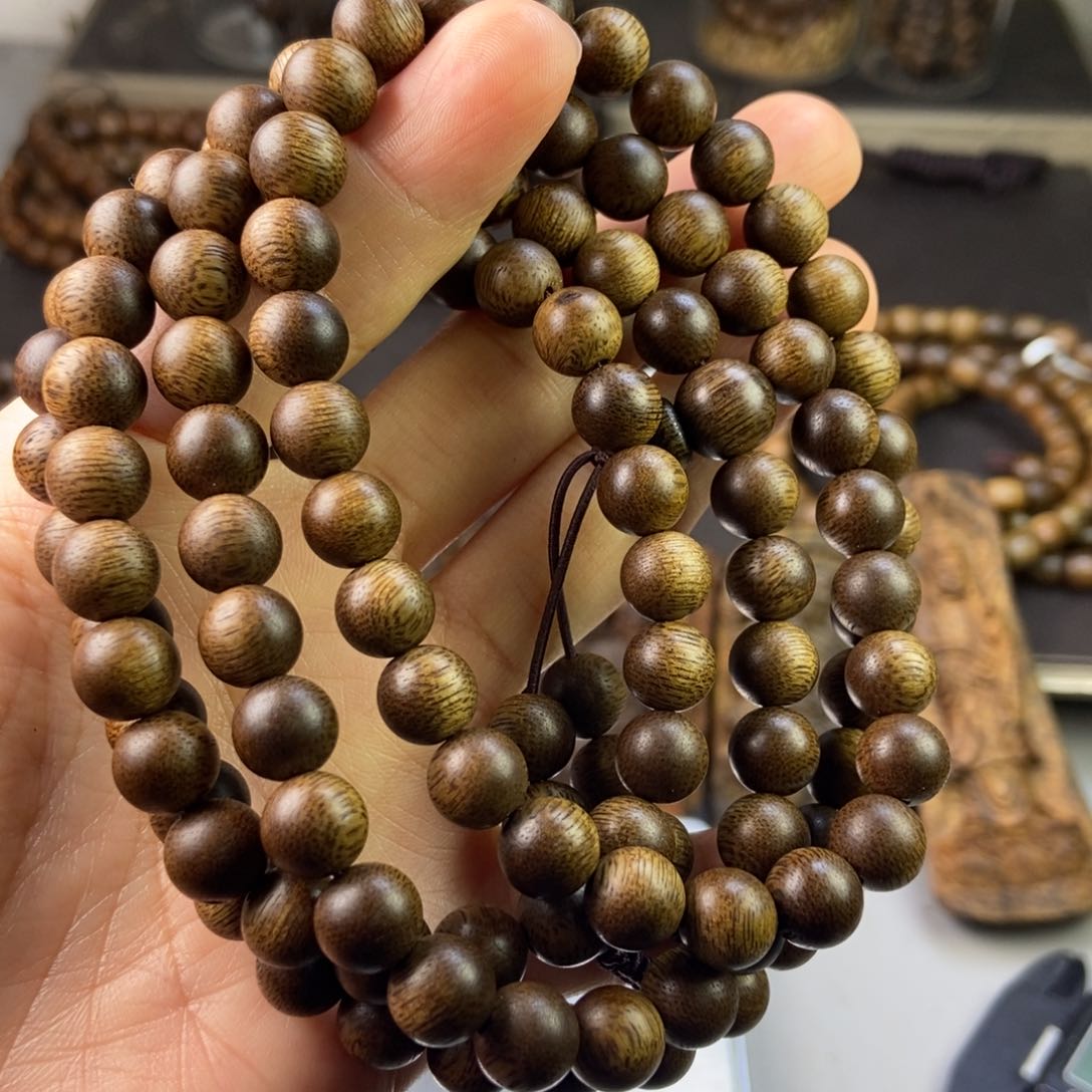 沉香手串木*刀越南芽庄白