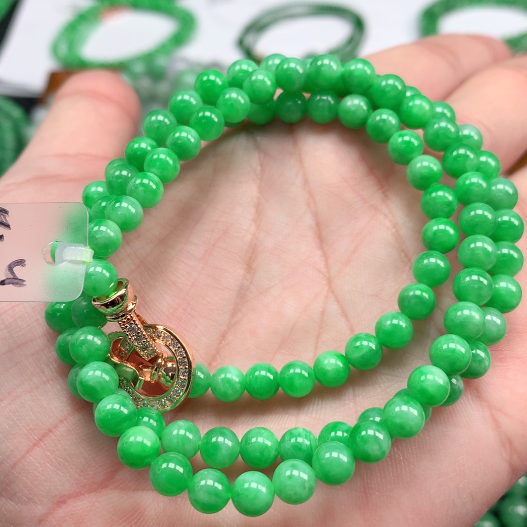 翡翠手链未镶嵌翡翠