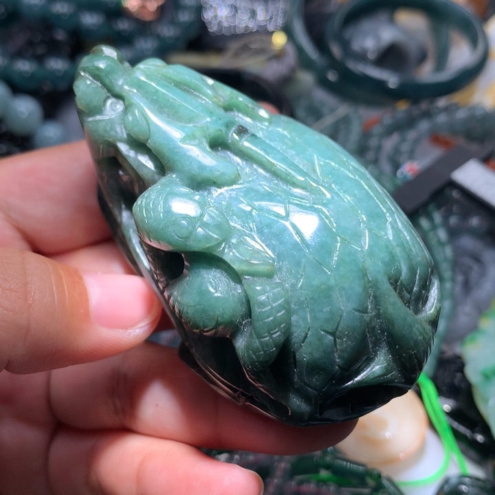 翡翠颈饰未镶嵌保真天然A货翡翠