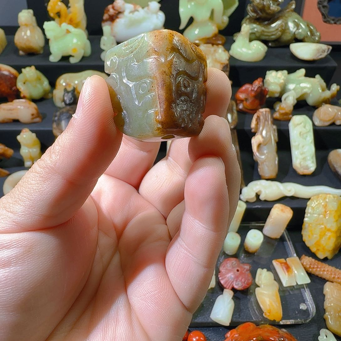 未镶嵌和田玉挂件