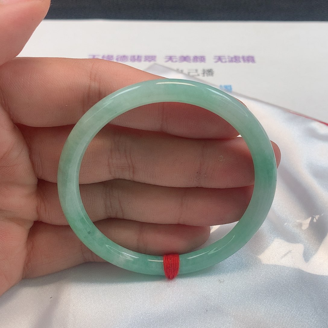 翡翠手镯（圆镯）未镶嵌313号