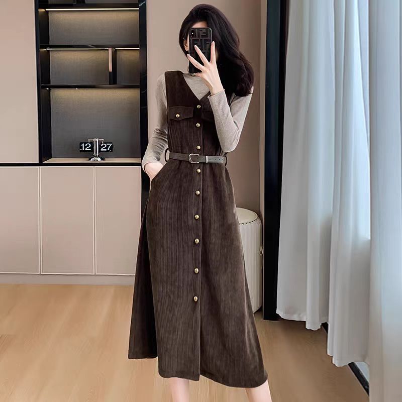 秋冬新款复古时尚V领连衣裙两件套装