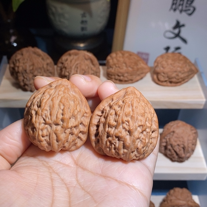 吊坠文玩核桃金牛