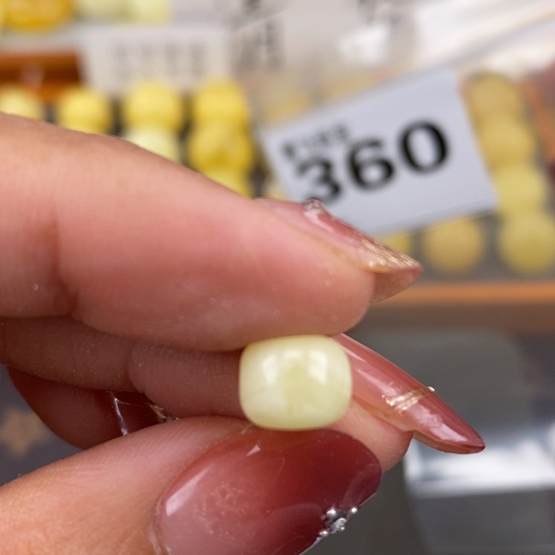 琥珀未镶嵌珠宝奇石8.6