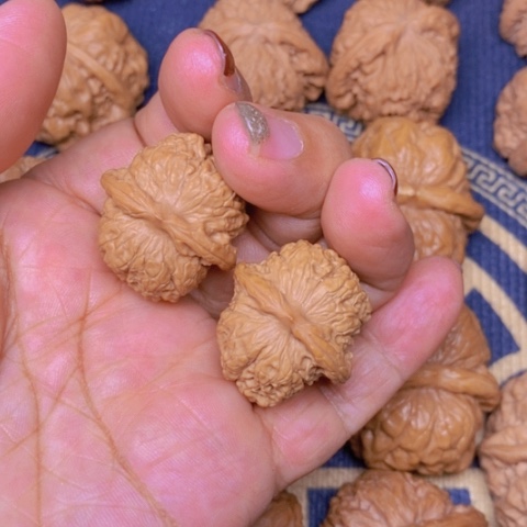 【闪购商品】文玩核桃吊坠孙****常血麒麟28