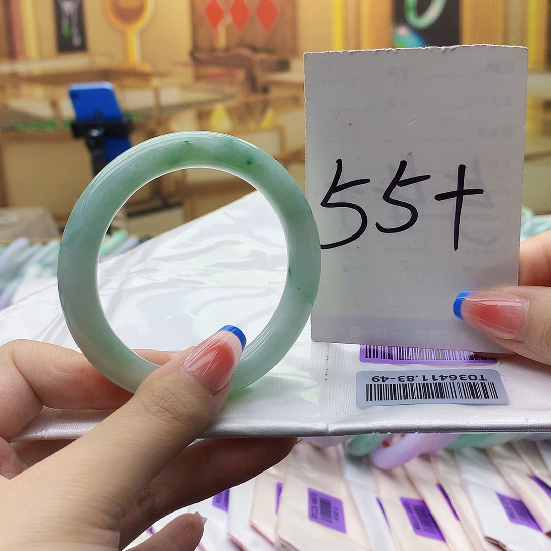 翡翠未镶嵌手镯09977990098899