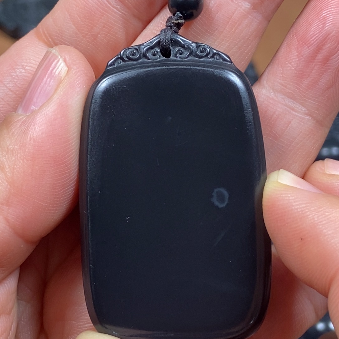 石***』和田玉（墨玉）未镶嵌手链