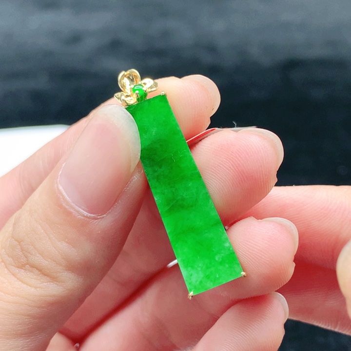 翡翠18K金镶嵌挂件天然翡翠七天鉴赏