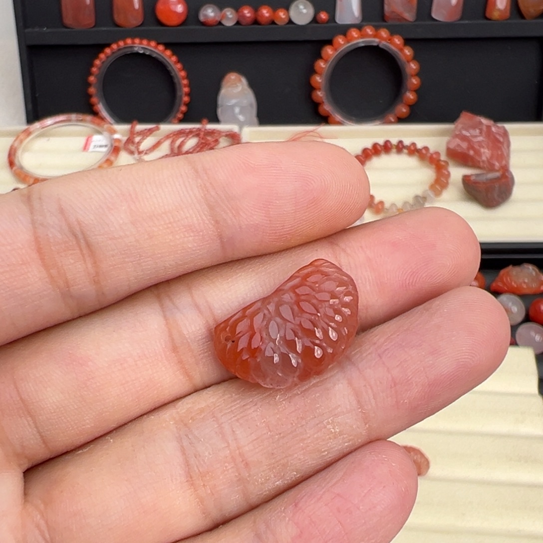 晗***南红玛瑙未镶嵌颈饰橘子瓣1