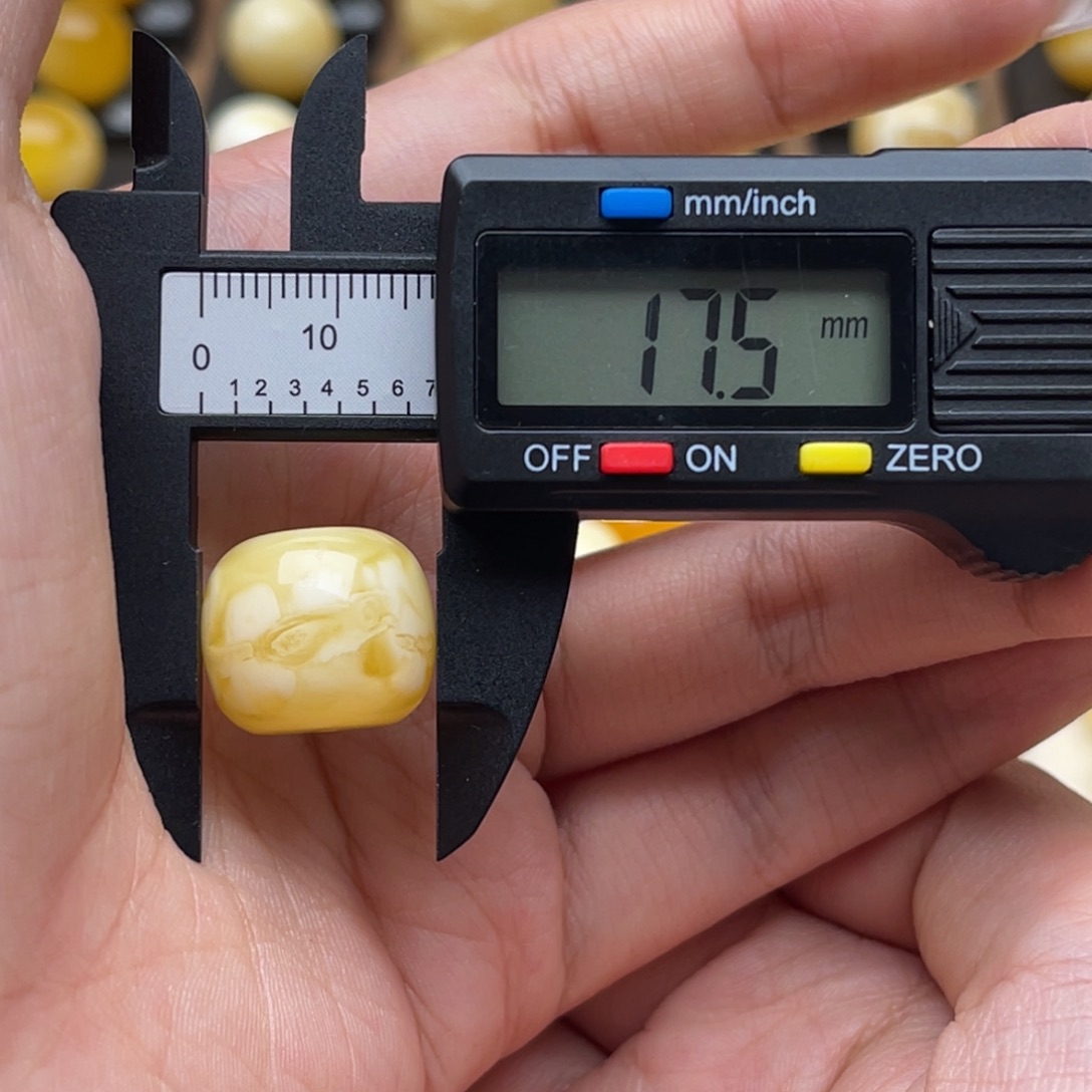 琥珀未镶嵌裸石蜜蜡墩子静