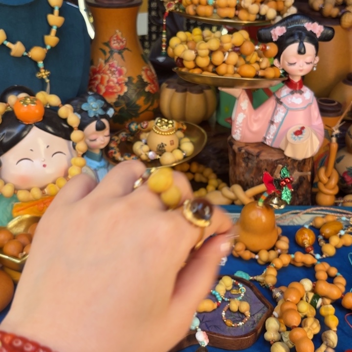 一****刘我们的生活也是如此的丰富多彩