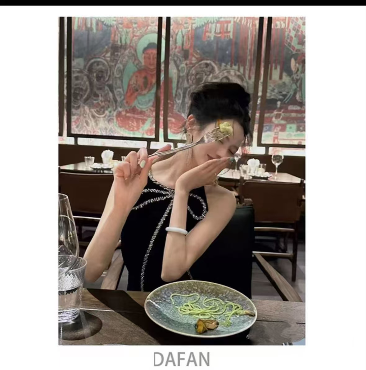 二号链接 / 按照衣架上号码牌对应编码下单