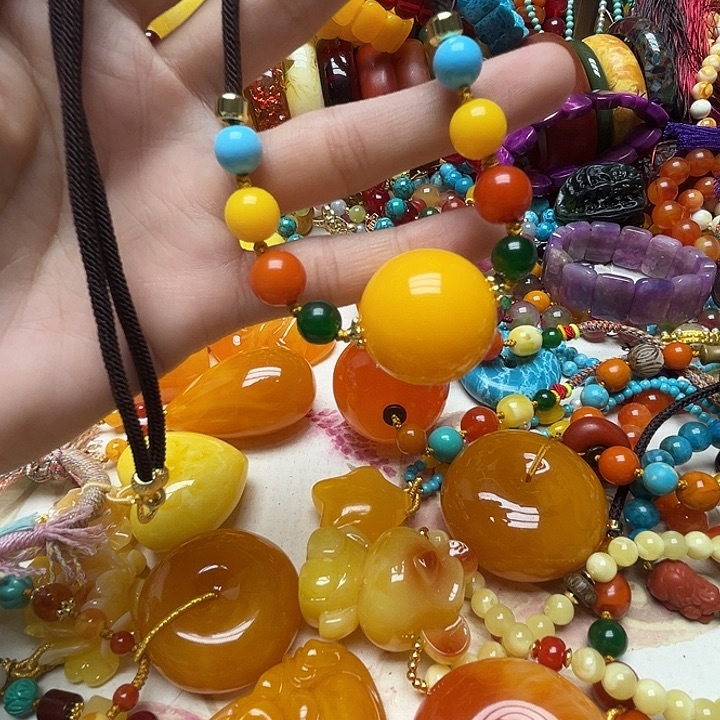 树脂制品1035鸡油单珠