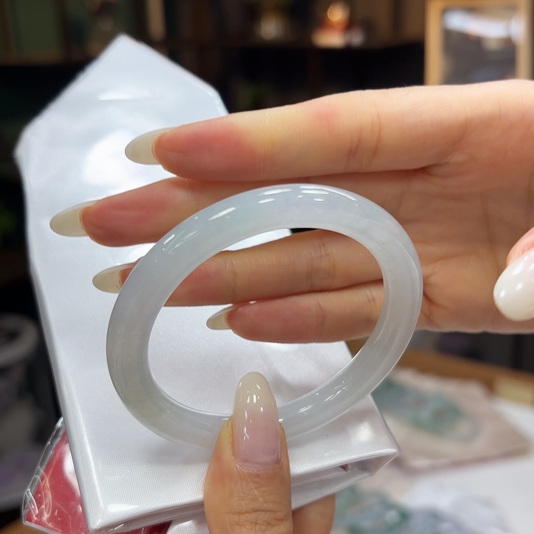 翡翠未镶嵌手镯翡翠