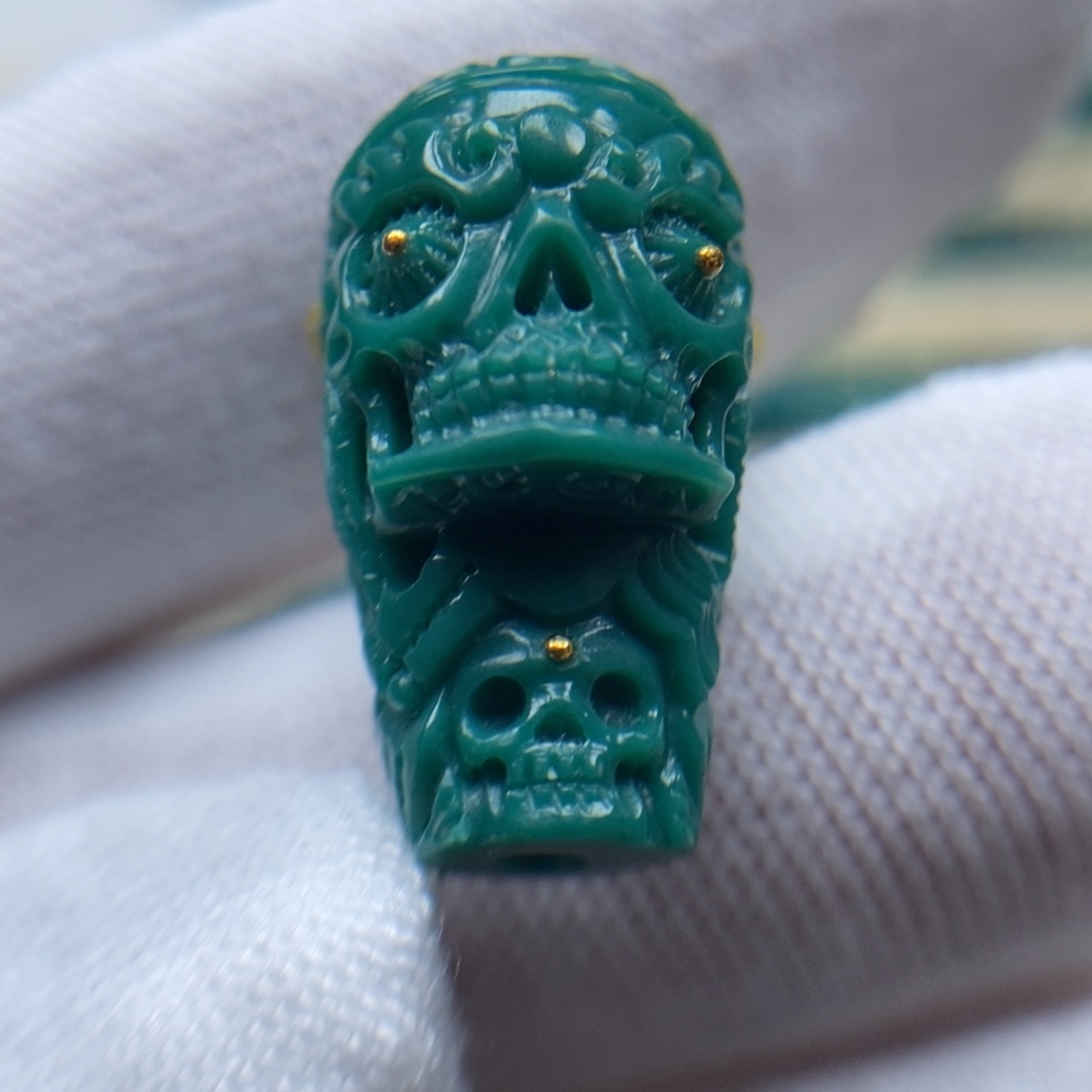 绿松石未镶嵌珠宝奇石刺骨三通11.6mm