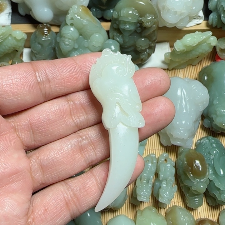 和田玉挂件未镶嵌