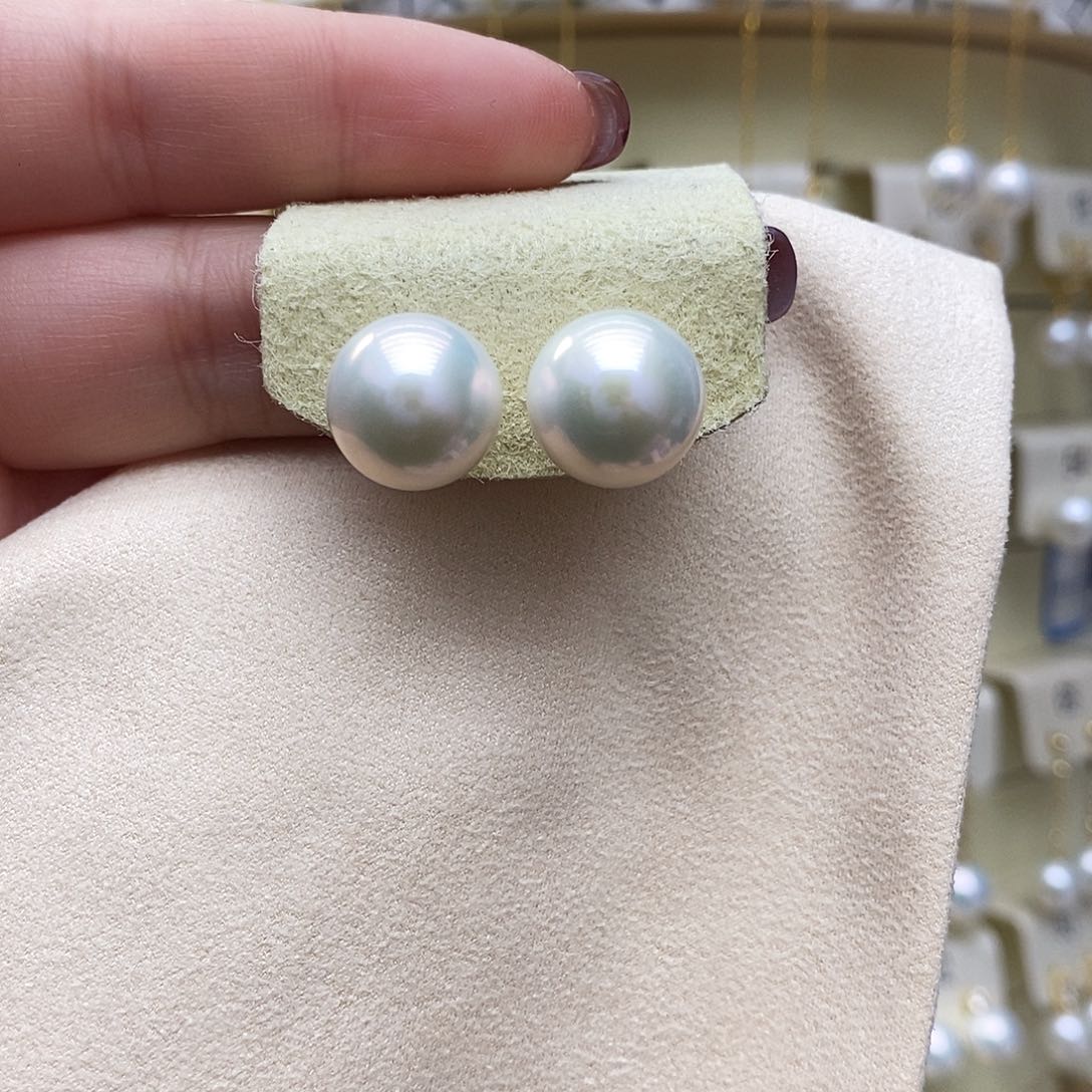 淡水珍珠耳饰18K金镶嵌