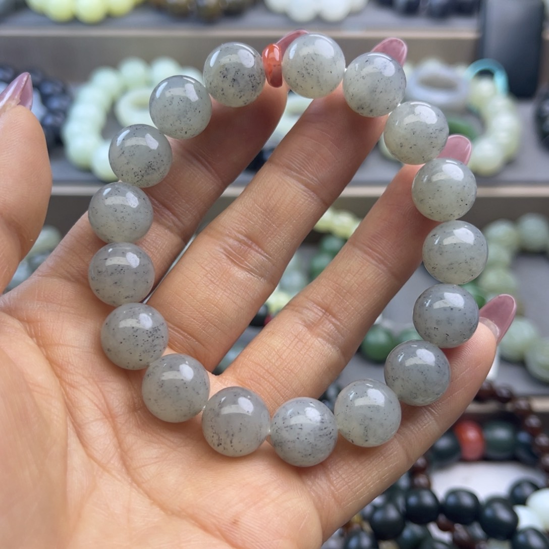 未镶嵌和田玉手串