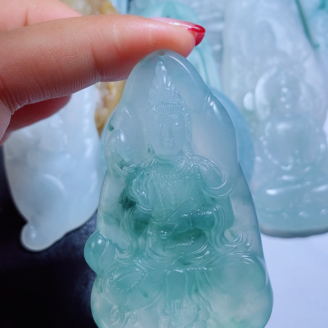 定制翡翠未镶嵌毛货不支持退换货，付款后确认抛光