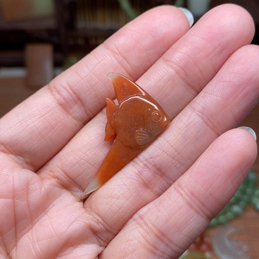 风***浅蛇纹石玉未镶嵌挂件