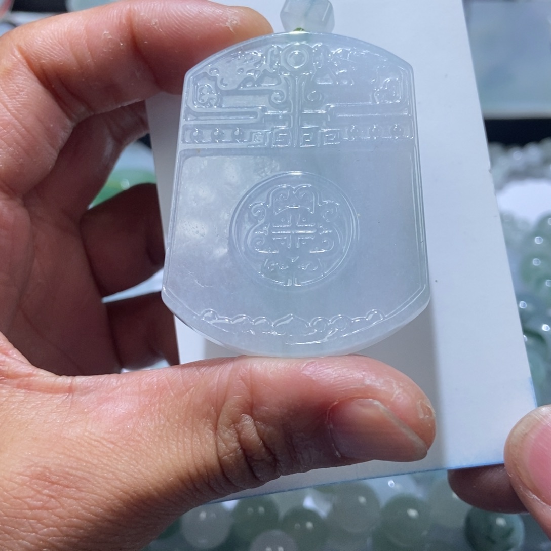 定制翡翠未镶嵌仿古牌